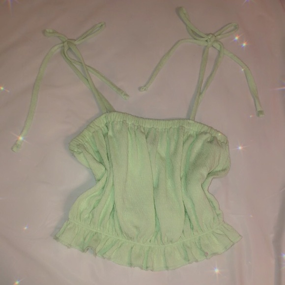 Cute Pastel Green Crop Top - Picture 2 of 2